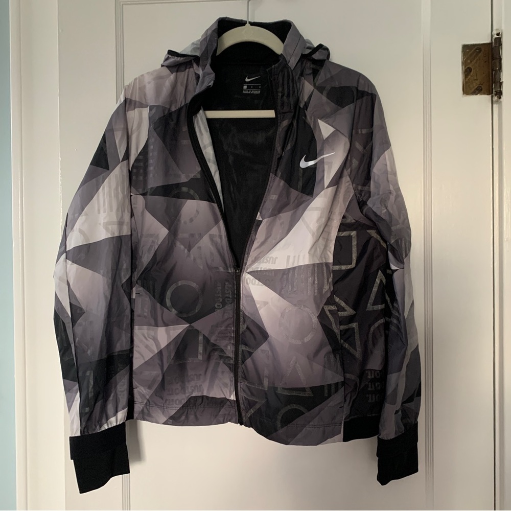Nike windbreaker